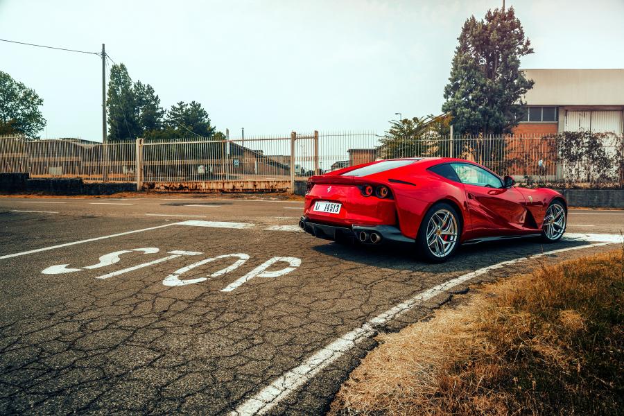  Ferrari 812 Superfast 2017 года  (фото 77 из 91)